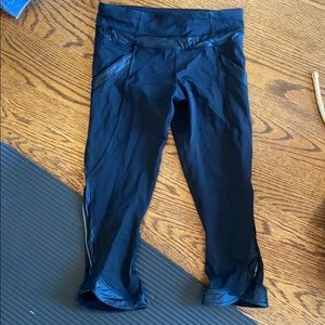 Lululemon Running Capri Leggings Sz 4